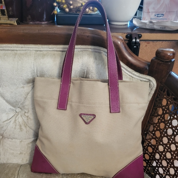 Prada Handbags - Authentic Prada small handbag